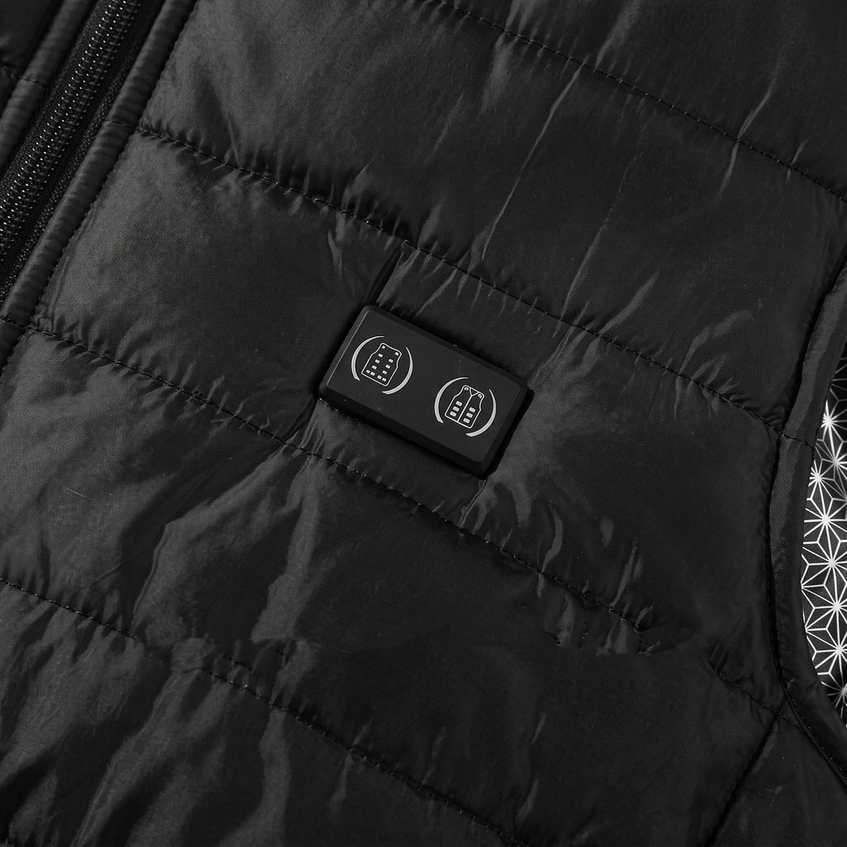 Commande à 2 boutons sur la poitrine du gilet chauffant noir