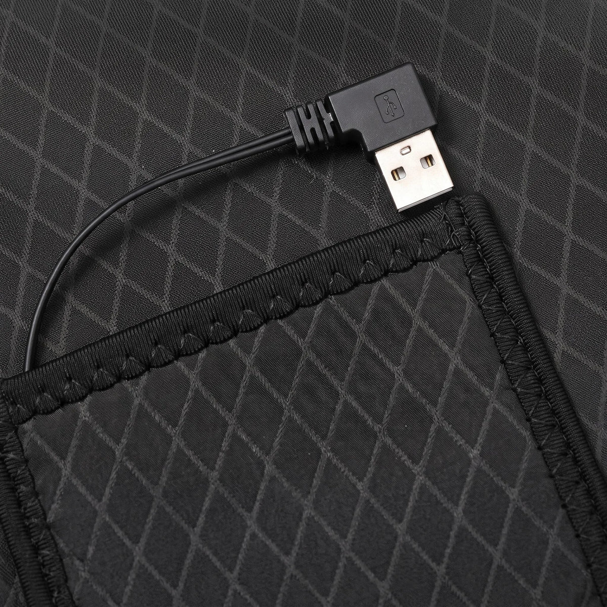Prise USB coudée du gilet dans la poche plaquée, batterie non incluse