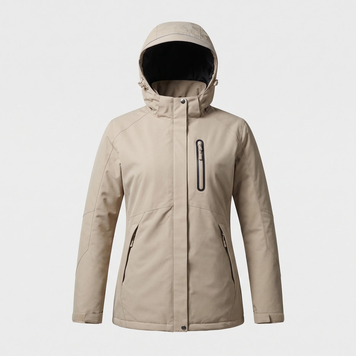 Veste chauffante femme sable vue de face : capuche réglable, poche de poitrine zippée, deux poches basses